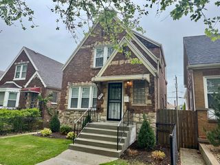 9240 S Aberdeen Street, Chicago, IL 60620