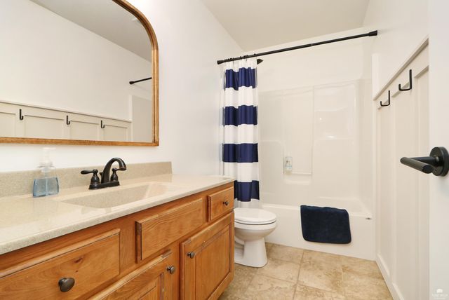 1000 Lobdell Drive, Manhattan, KS 66503