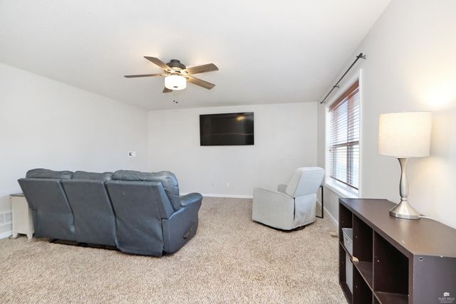 1000 Lobdell Drive, Manhattan, KS 66503