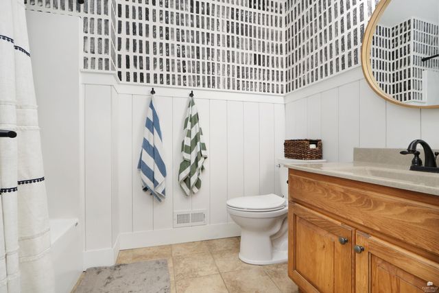 1000 Lobdell Drive, Manhattan, KS 66503