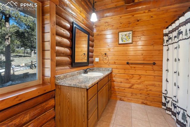 10449 CR 1 Road, Florissant, CO 80816