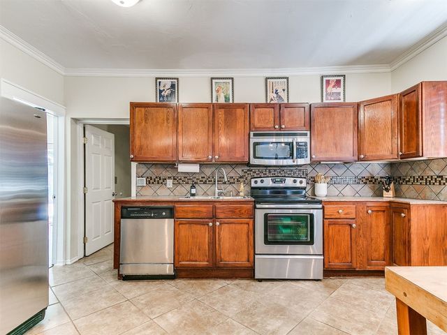 1122 NW 42nd Street, Oklahoma City, OK 73118