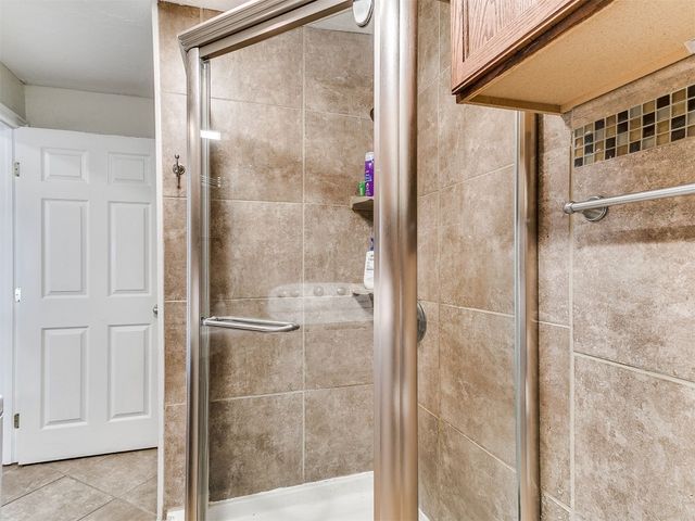 1122 NW 42nd Street, Oklahoma City, OK 73118