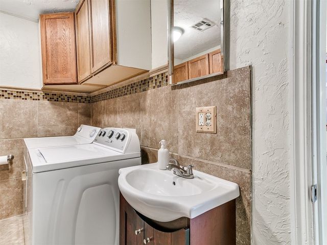 1122 NW 42nd Street, Oklahoma City, OK 73118