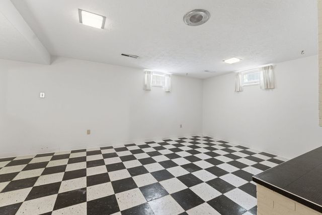 1912 E 31st Street, Davenport, IA 52807