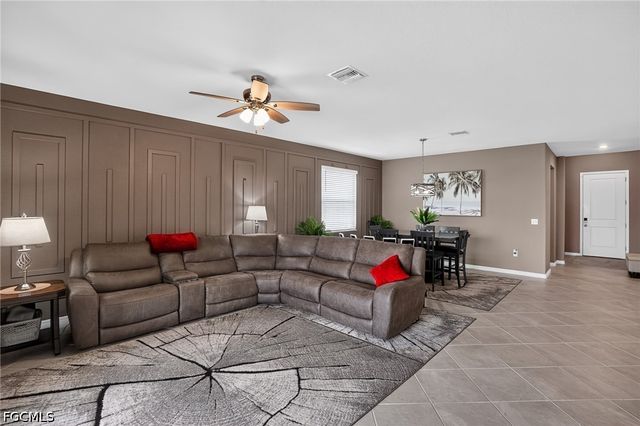 3943 E Hampton CIR, Alva, FL 33920