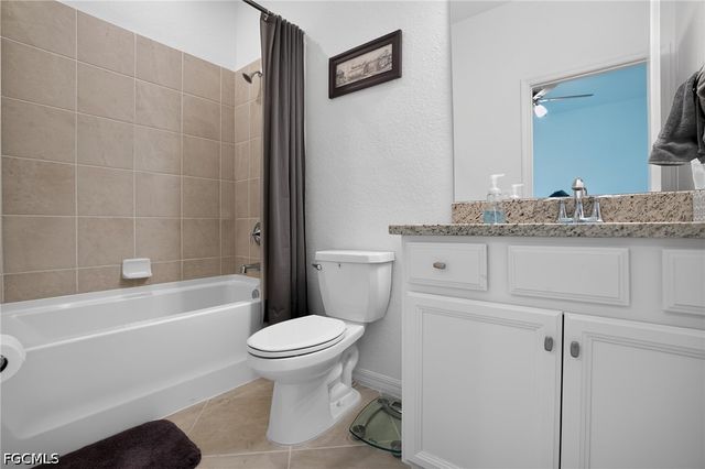 3943 E Hampton CIR, Alva, FL 33920