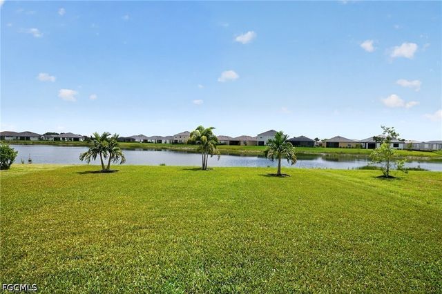 3943 E Hampton CIR, Alva, FL 33920