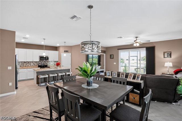 3943 E Hampton CIR, Alva, FL 33920