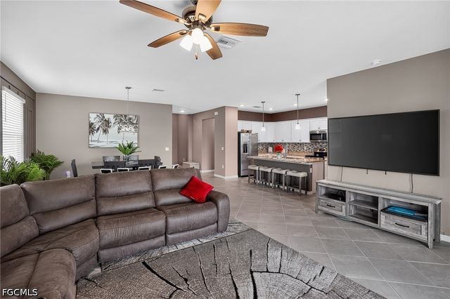 3943 E Hampton CIR, Alva, FL 33920