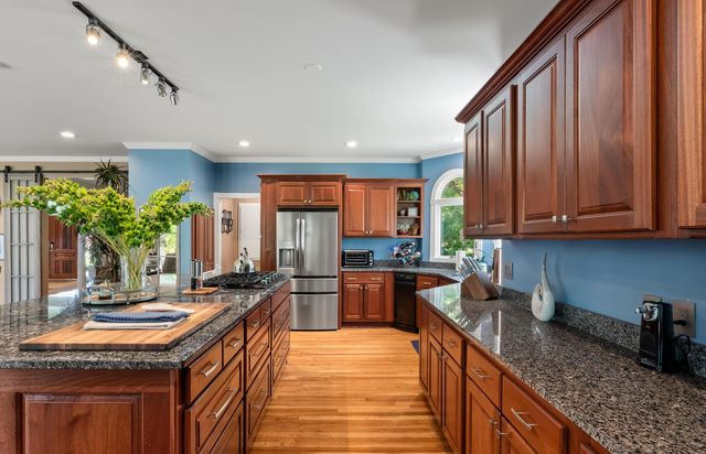 975 Mayfield Street, Summerville, SC 29485