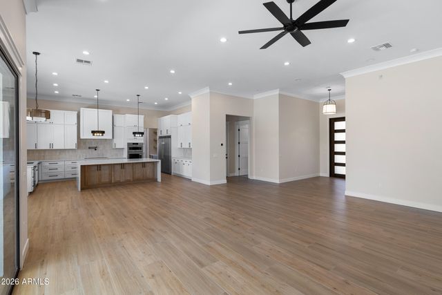 35929 N EVERMORE MADISON Street, San Tan Valley, AZ 85140