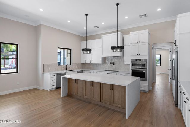 35929 N EVERMORE MADISON Street, San Tan Valley, AZ 85140