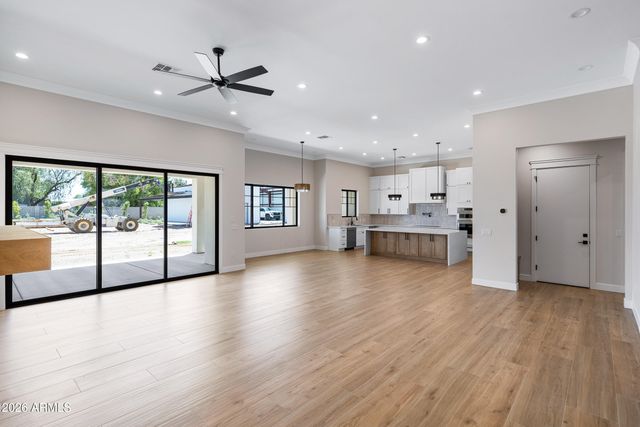 35929 N EVERMORE MADISON Street, San Tan Valley, AZ 85140