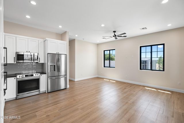 35929 N EVERMORE MADISON Street, San Tan Valley, AZ 85140