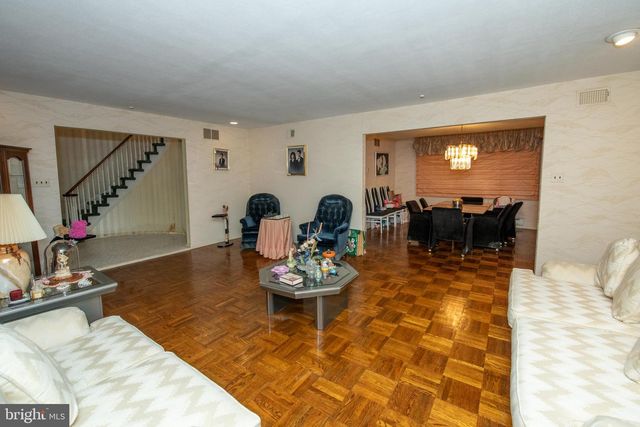 1210 METTLER RD, Huntingdon Valley, PA 19006