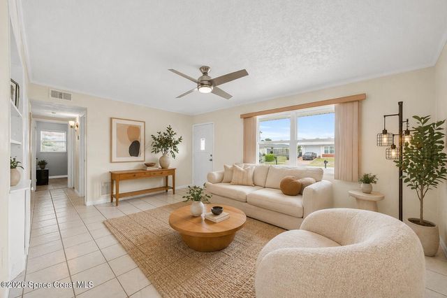 2963 Chipper Drive NE, Palm Bay, FL 32905