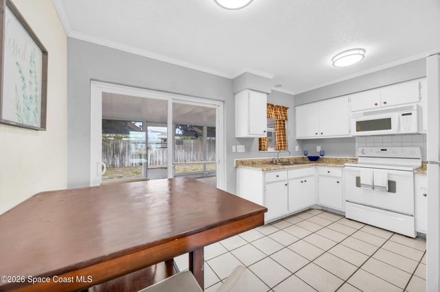 2963 Chipper Drive NE, Palm Bay, FL 32905