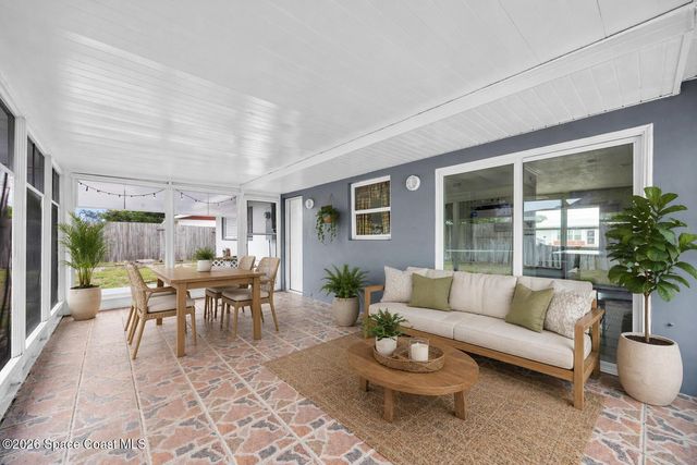 2963 Chipper Drive NE, Palm Bay, FL 32905