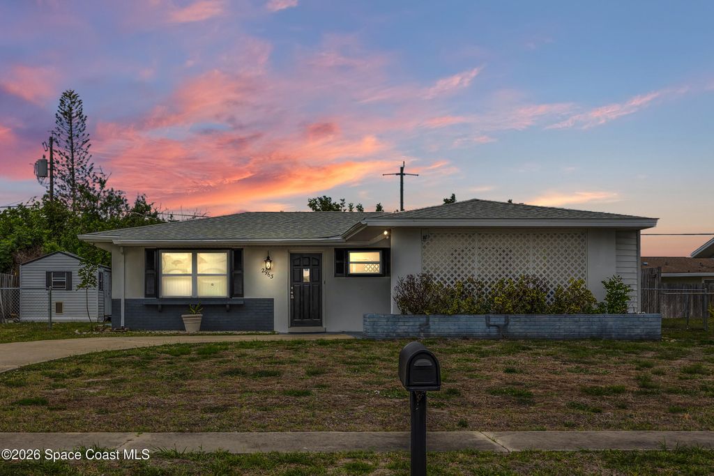 2963 Chipper Drive NE, Palm Bay, FL 32905