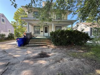 139 32nd Street NE, Cedar Rapids, IA 52402