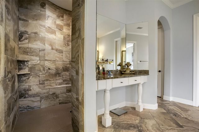 19014 Winding Atwood Lane, Tomball, TX 77377