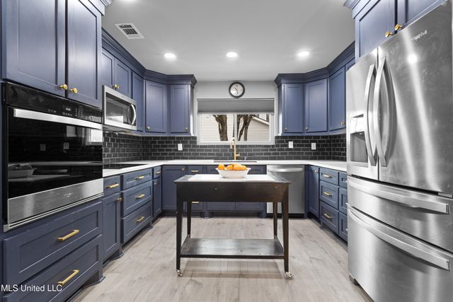 254 Pine Ridge Drive, Waveland, MS 39576