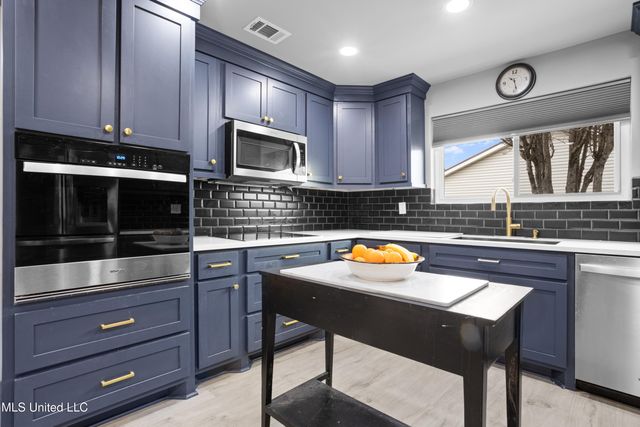 254 Pine Ridge Drive, Waveland, MS 39576