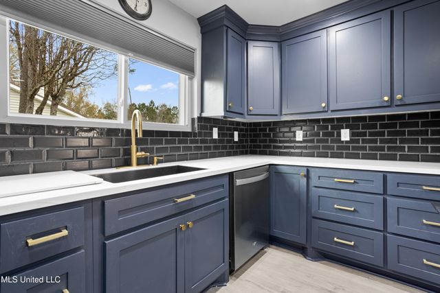 254 Pine Ridge Drive, Waveland, MS 39576