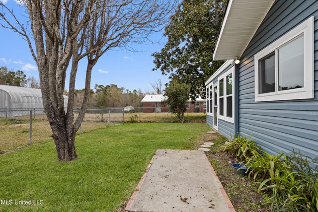 254 Pine Ridge Drive, Waveland, MS 39576