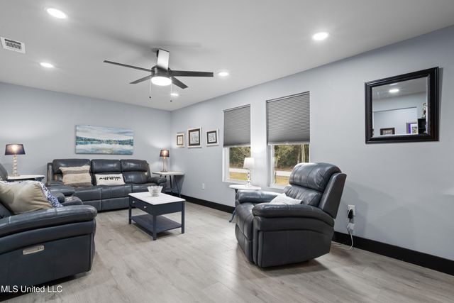 254 Pine Ridge Drive, Waveland, MS 39576