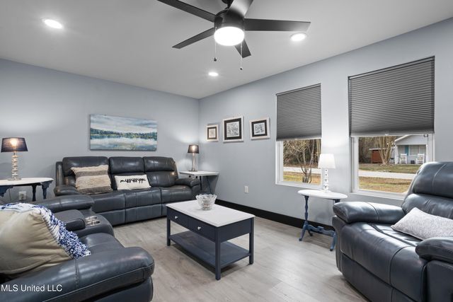 254 Pine Ridge Drive, Waveland, MS 39576