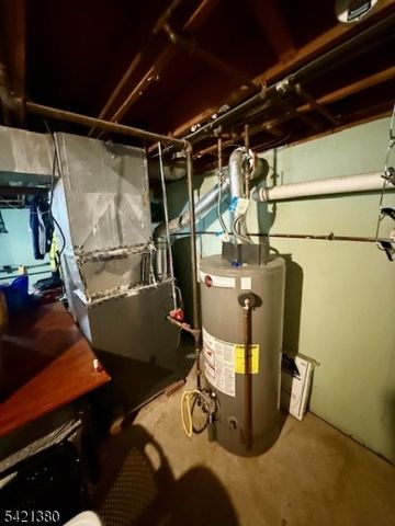 27 Fisher Ave, Bound Brook Boro, NJ 08805