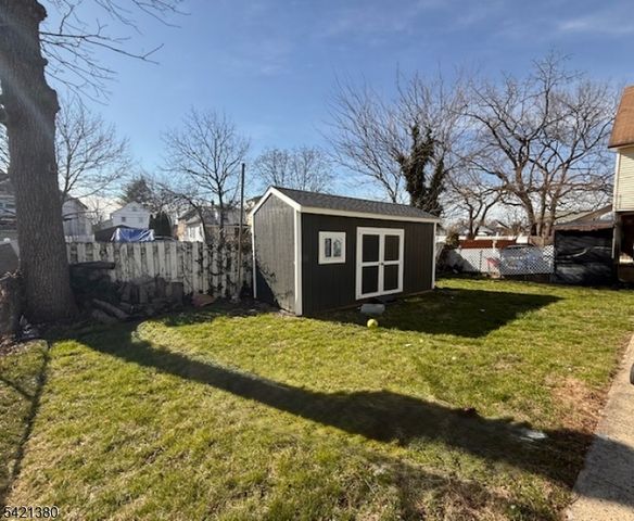 27 Fisher Ave, Bound Brook Boro, NJ 08805