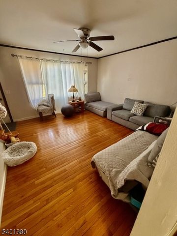 27 Fisher Ave, Bound Brook Boro, NJ 08805