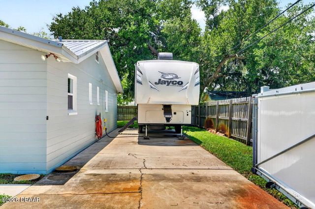 2334 Citrus Avenue, South Daytona, FL 32119