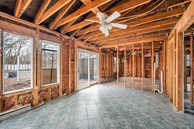 34 Pinelawn Avenue, Shirley, NY 11967
