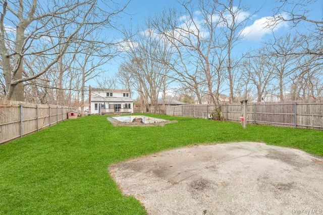 34 Pinelawn Avenue, Shirley, NY 11967