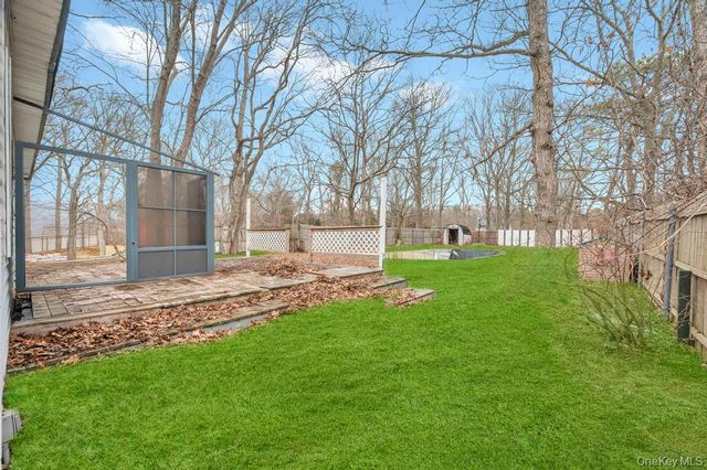 34 Pinelawn Avenue, Shirley, NY 11967