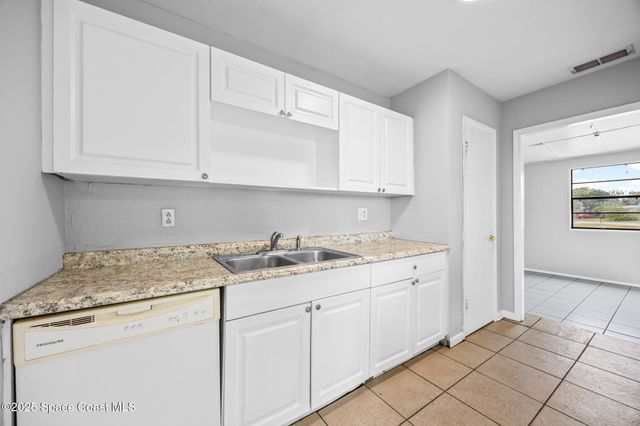 3000 Garden Terrace NE, Palm Bay, FL 32905