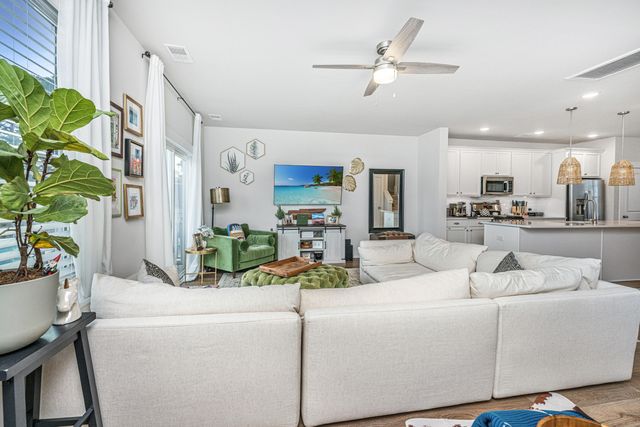 1015 Pettiford Place, Hanahan, SC 29410