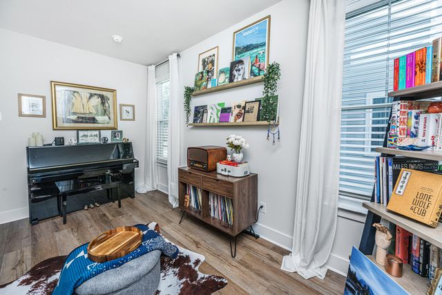 1015 Pettiford Place, Hanahan, SC 29410