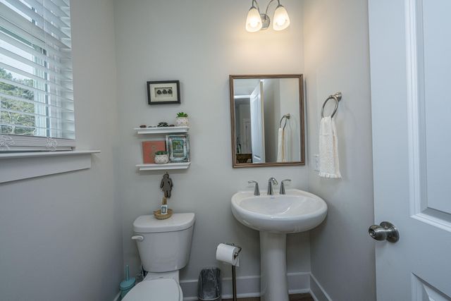 1015 Pettiford Place, Hanahan, SC 29410