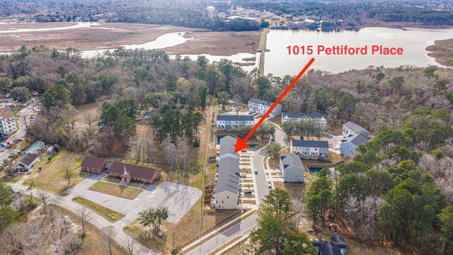 1015 Pettiford Place, Hanahan, SC 29410