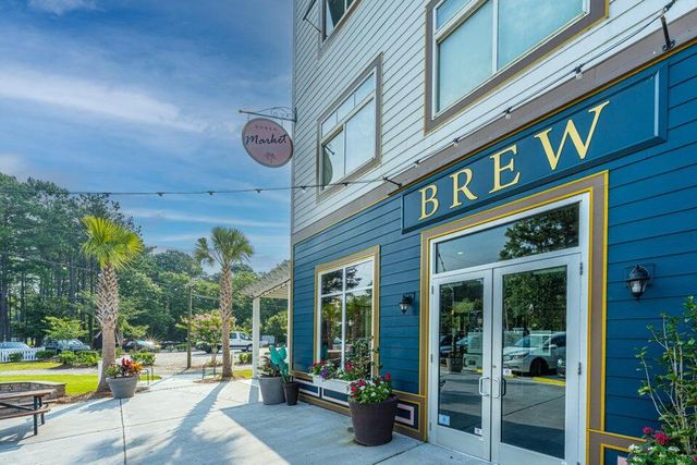 1015 Pettiford Place, Hanahan, SC 29410