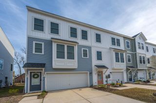 1015 Pettiford Place, Hanahan, SC 29410