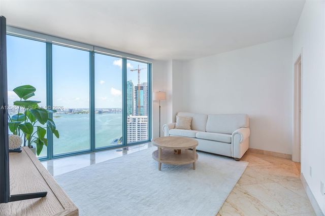 601 NE 36th Street 3112, Miami, FL 33137