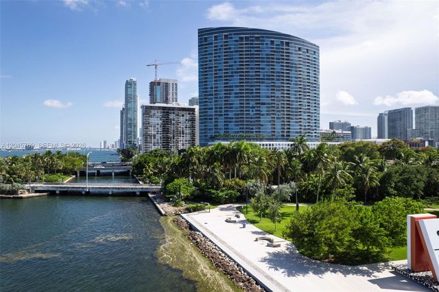 601 NE 36th Street 3112, Miami, FL 33137