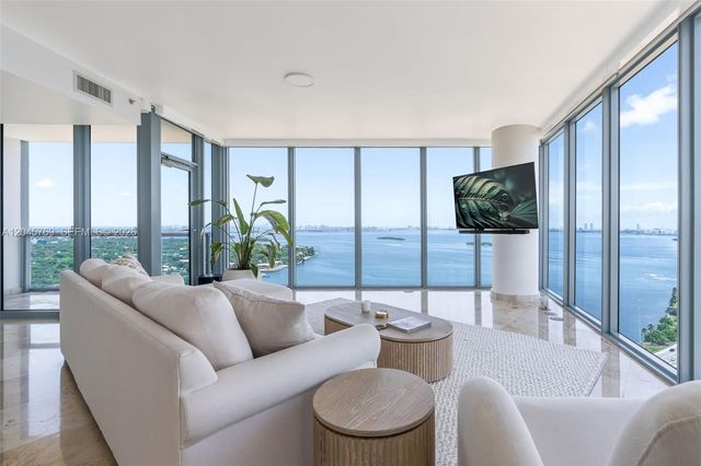 601 NE 36th Street 3112, Miami, FL 33137