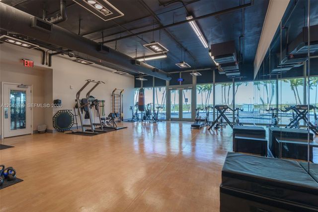 601 NE 36th Street 3112, Miami, FL 33137